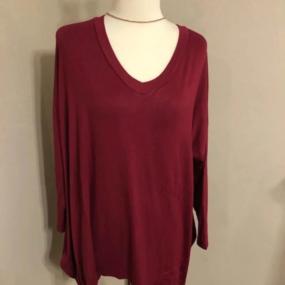 Berry oversized knit top 3/4 sleeve - Picture 2 of 2